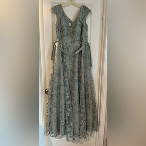 Size 14 formal dress